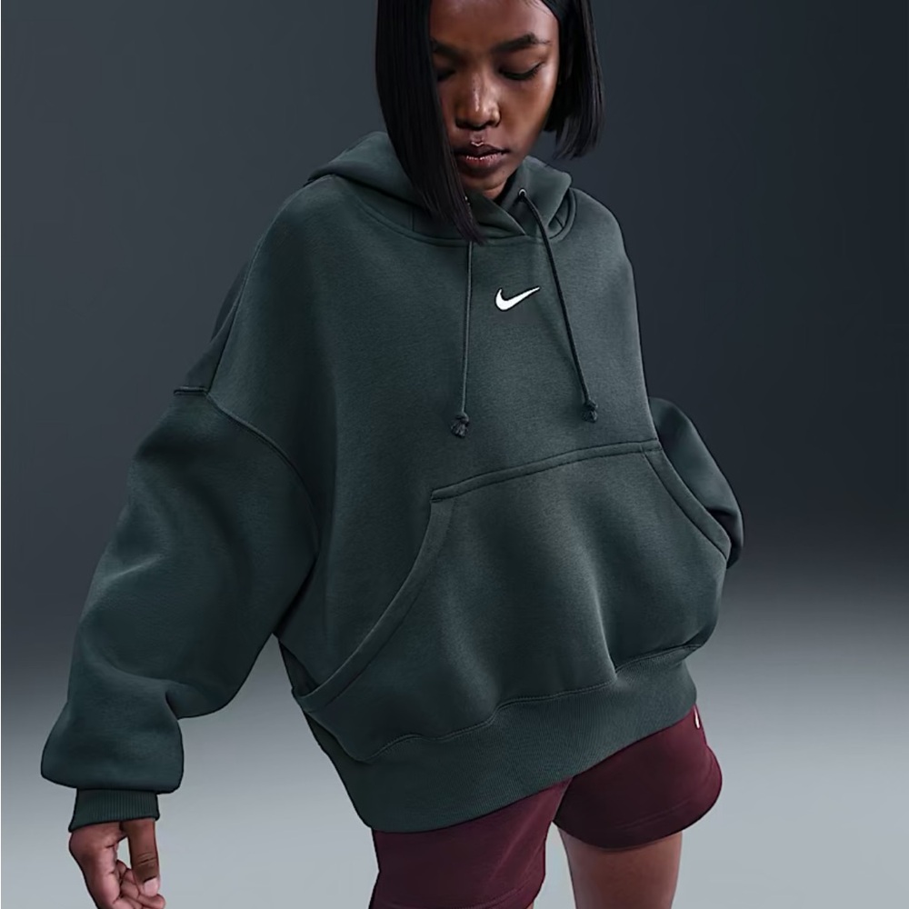 Nike Sportswear Phoenix Fleece
Women's Over-Oversized Pullover Hoodie
